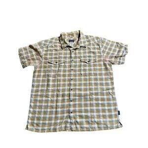 Patagonia Button Down Gray Plaid Shirt Mens L Short Sleeve Organic Cotton